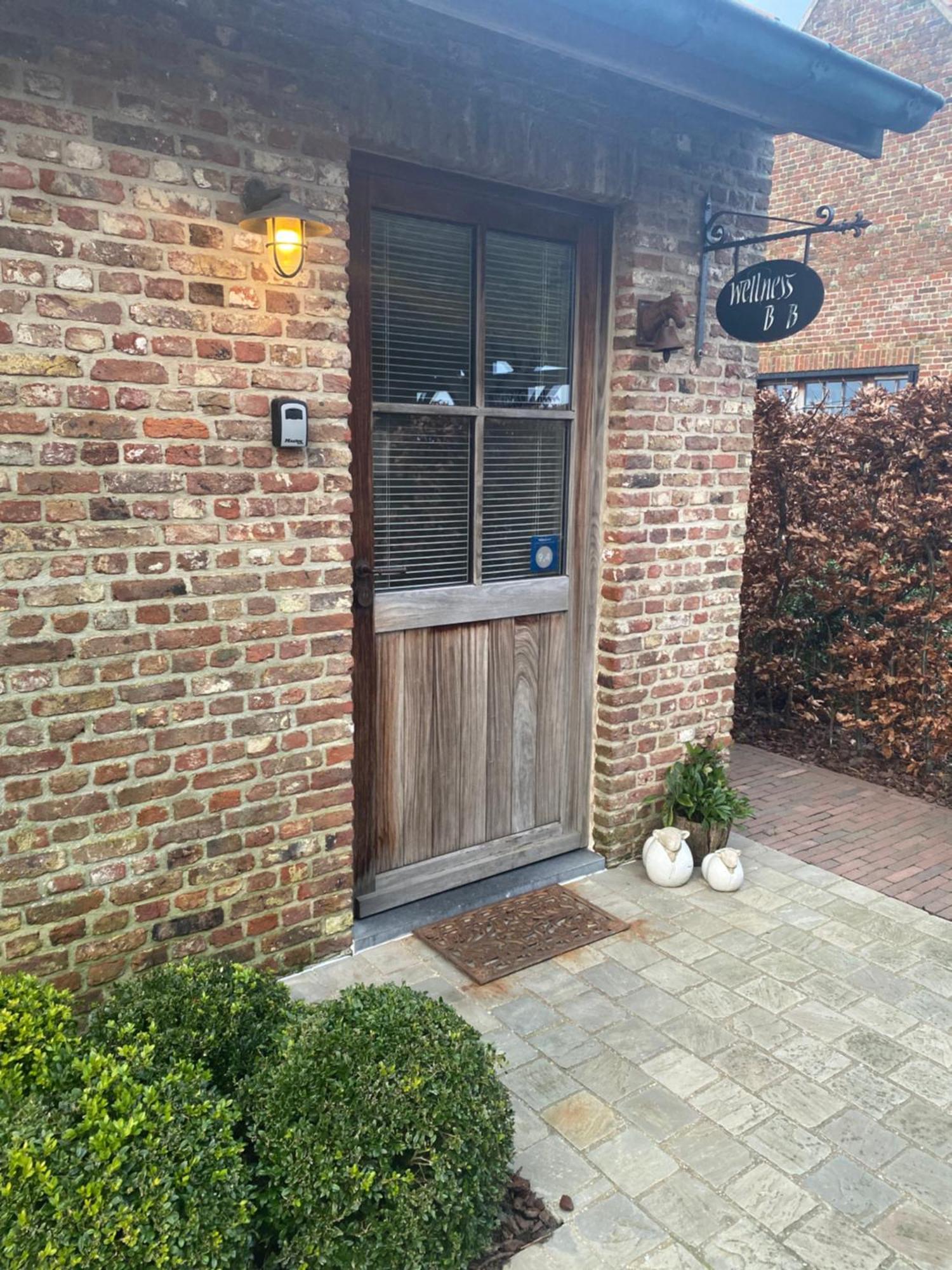 B&B 'T Hoveke Wingene Exterior photo